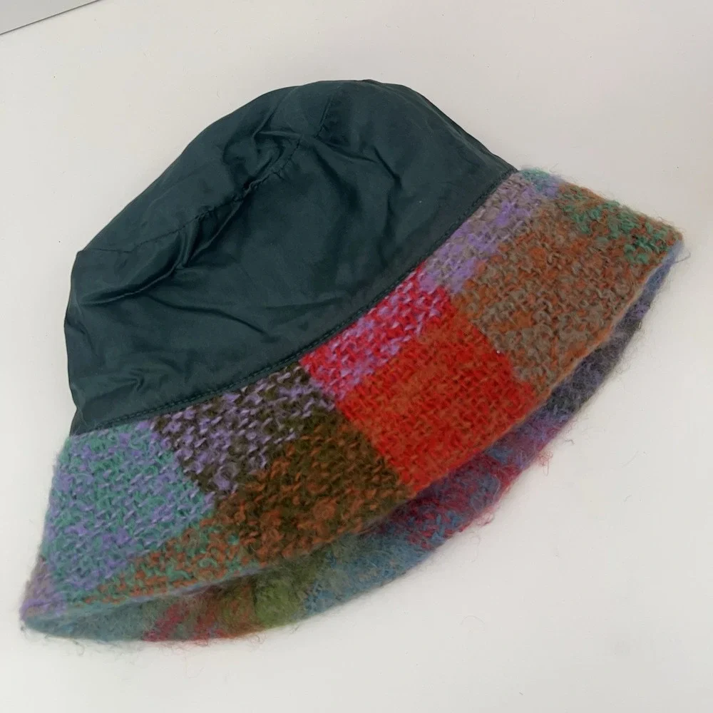 Handmade rainbow support